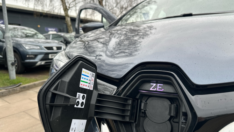 Renault Zoe 100kW S Edition R135 50kWh Rapid Charge 5dr Auto Electric Hatchback